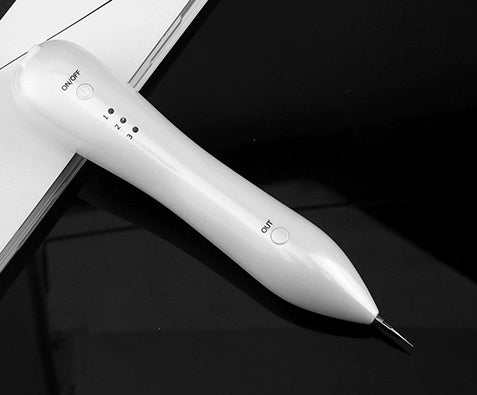 White Spot Removal Pen for precise dark spot and blemish removal on face skin